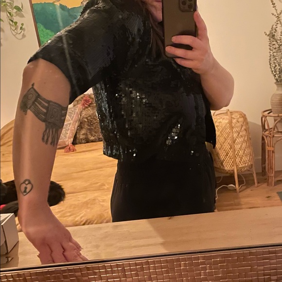 🌙3 FOR $20 
LINE brand sequin crop jacket - Picture 6 of 6